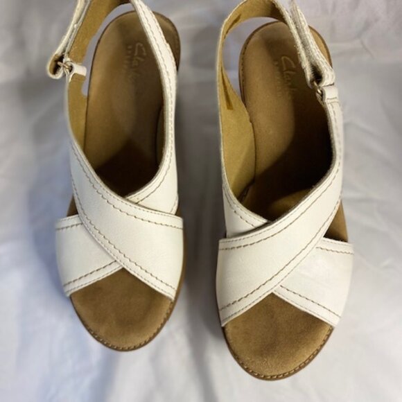 Clarks Shoes - Clarks Artisan women's Leather Wedge Espadrille/Sandal, White size 8M